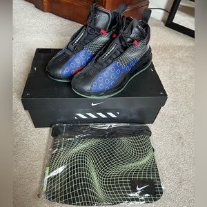 Size 9.5- Nike Air Max 720 Waves D/MS/X  Blue Void Black